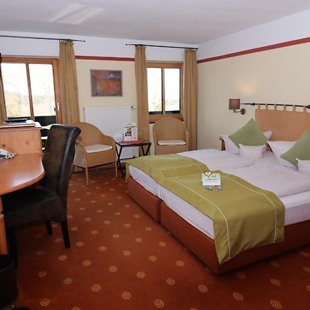 Hotel Gut Schmelmerhof Санкт-Энгльмар Экстерьер фото